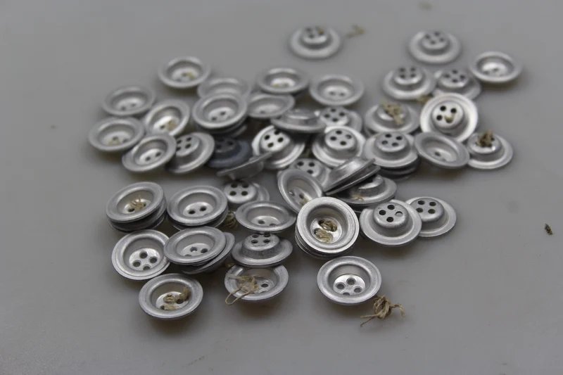 Repro 18 mm Aluminiumknöpfe