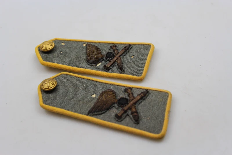 Paar M.34 offizielle REI WW 2 Schulterpolster