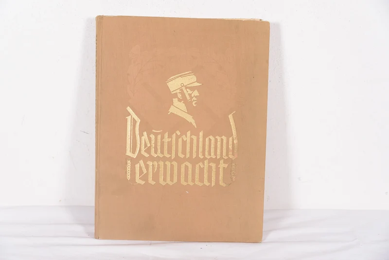 „Deutschland Erwacht“. Stickeralbum