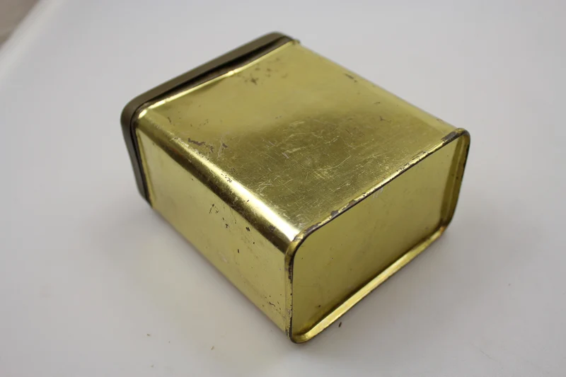 Metallbox für Chininhydrochlorat