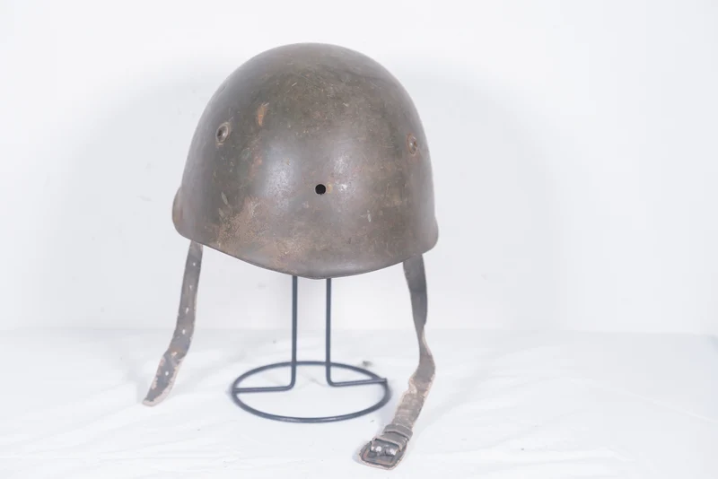 M.33 4-Loch-Helm