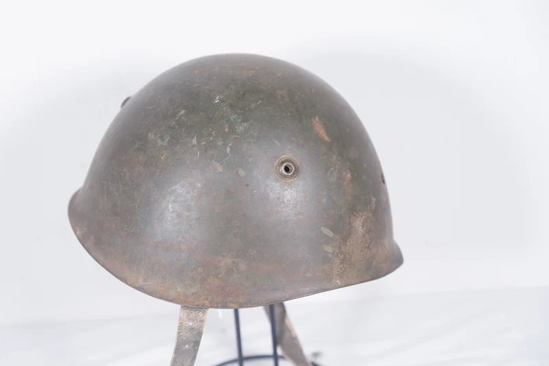 M.33 4-Loch-Helm