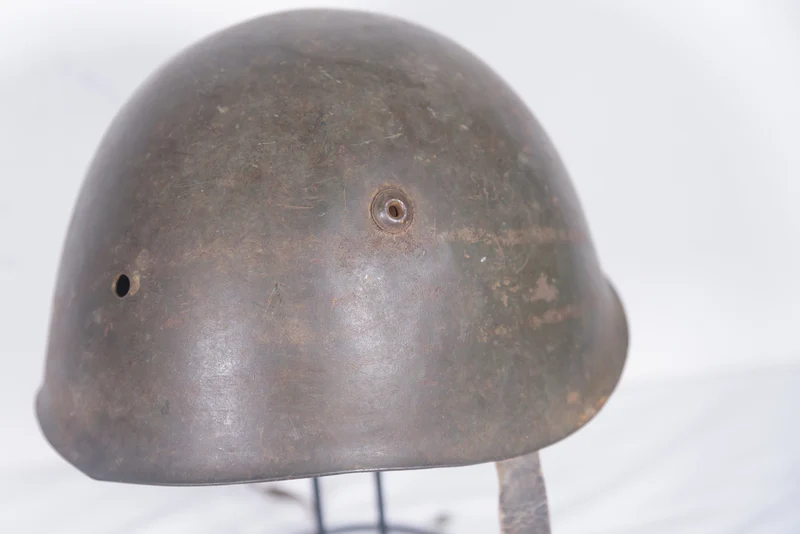 M.33 4-Loch-Helm