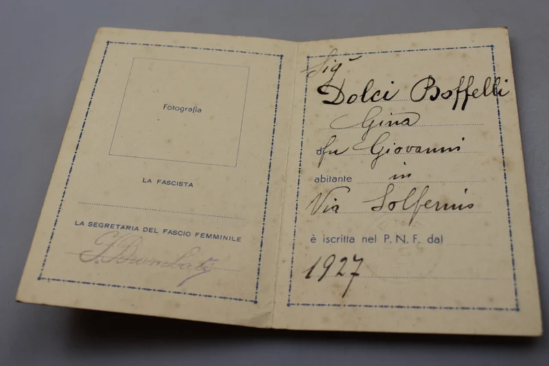 Eingeschrieben in der PNF-weiblichen Klasse XII° E.F.