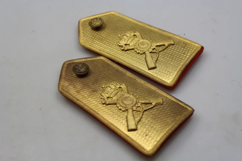 M.34-Schulterpolster mit WW2-Goldplatte