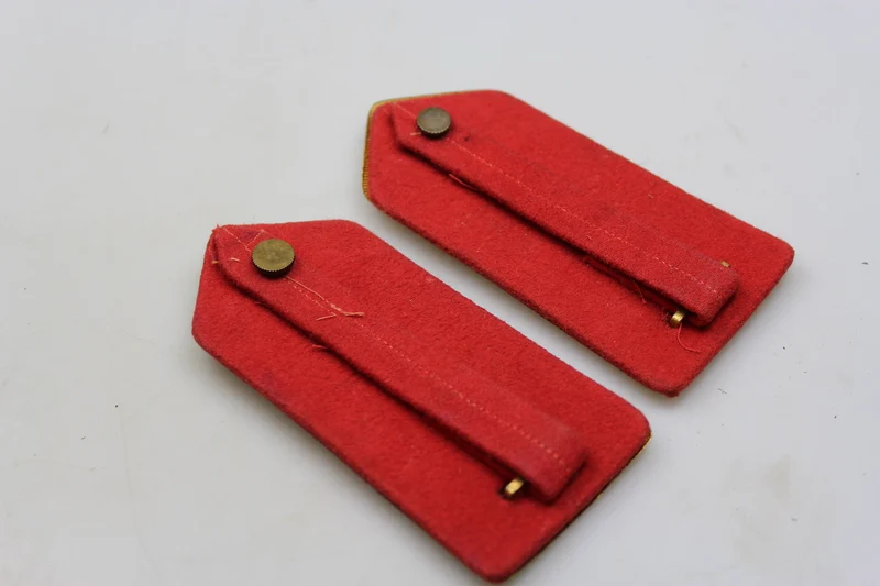 M.34-Schulterpolster mit WW2-Goldplatte