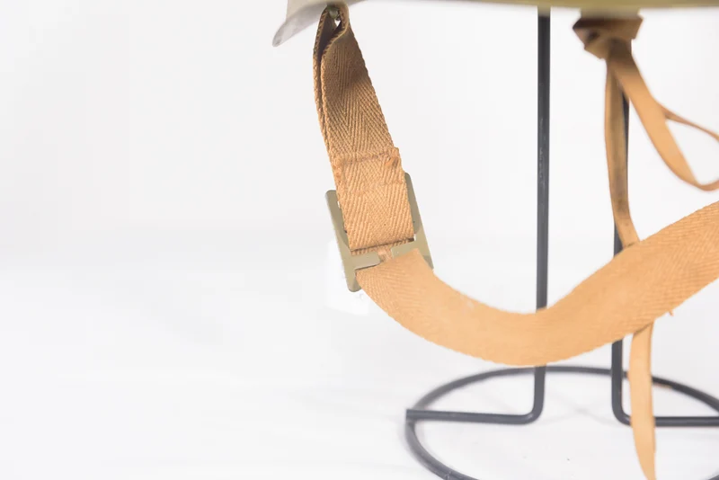 M.33 EI Flugabwehr-Artilleriehelm aus den 60er/80er Jahren