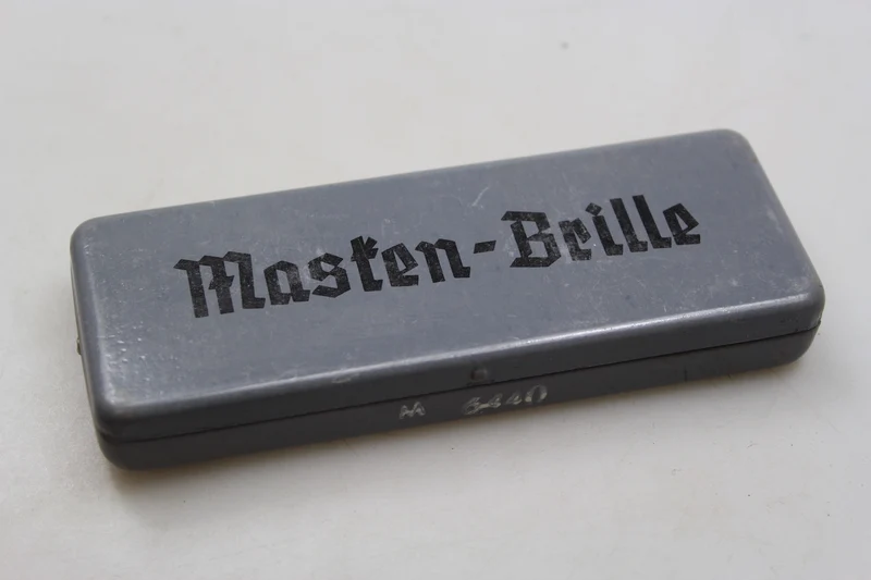 Masken - Brille WW 2