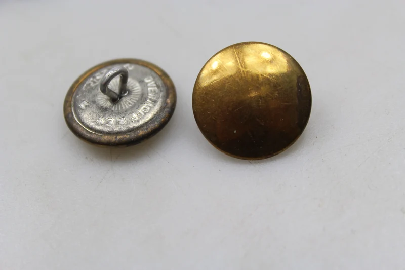 Goldknöpfe 20 mm SA?