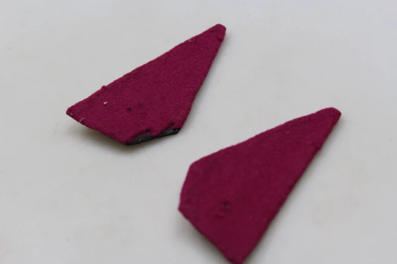 Paar offizielle REI-Insignien aus dem 2. Weltkrieg