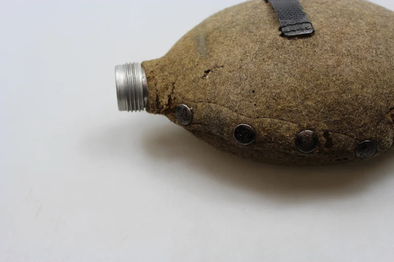 WH WW 2 Aluminium-Wasserflasche