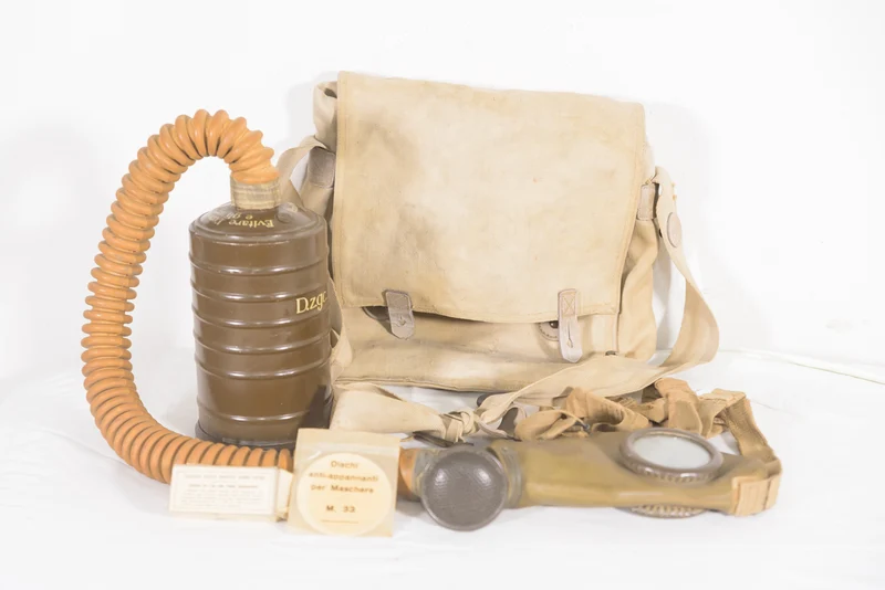 M.33 REI WW 2 Gasmaske