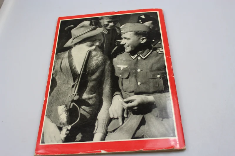 Hitler in seiner Heimat“ – H. Hoffmann