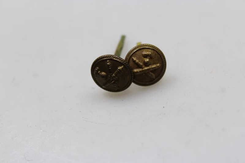 Paar 34 REI WW 2 Kappenknöpfe