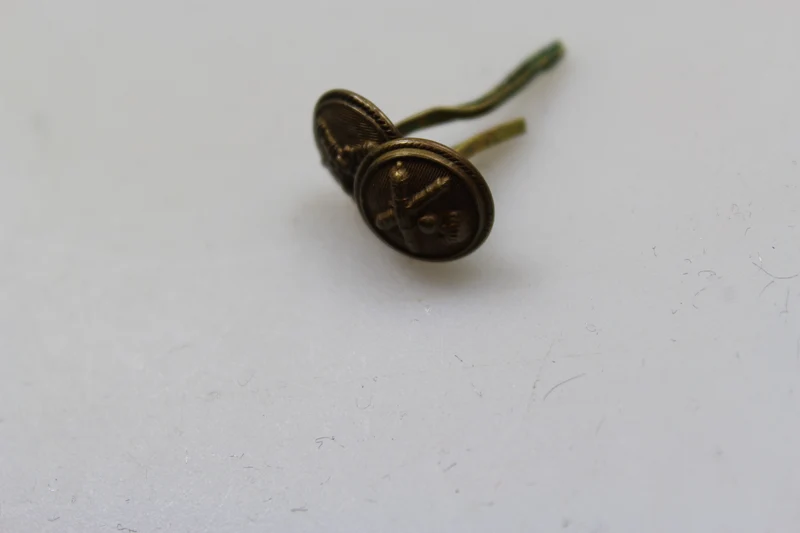 Paar 34 REI WW 2 Kappenknöpfe