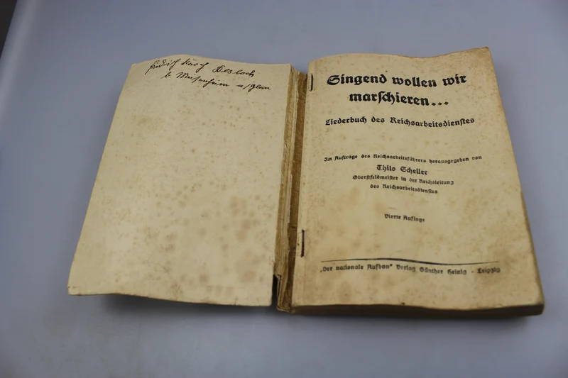 „Singend Wollen wir Marschieren“