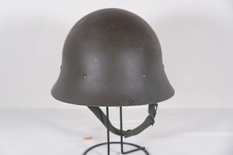 Schwedischer Helm M.37/62