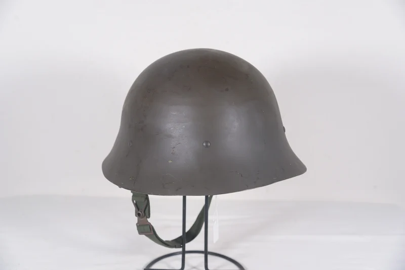 Schwedischer Helm M.37/62
