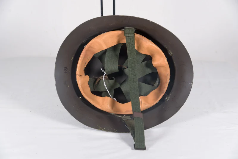 Schwedischer Helm M.37/62
