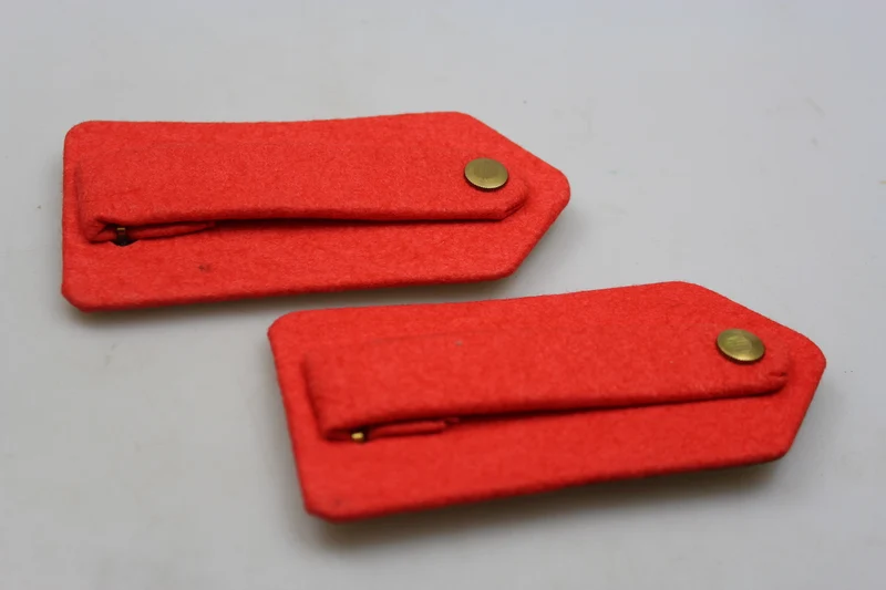 M.34-Schulterpolster mit WW2-Goldplatte