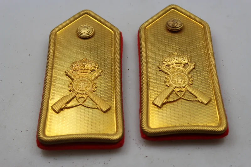 M.34-Schulterpolster mit WW2-Goldplatte