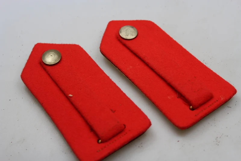 M.34-Schulterpolster mit WW2-Goldplatte
