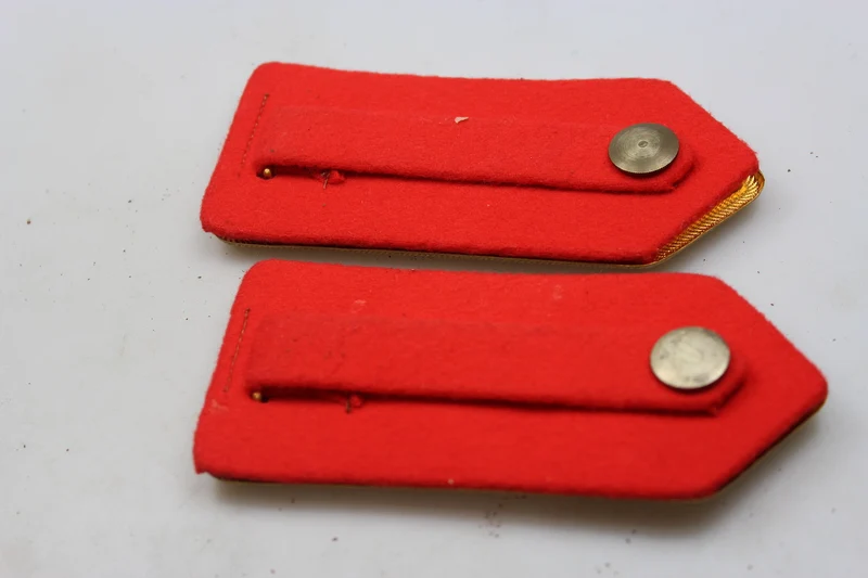 M.34-Schulterpolster mit WW2-Goldplatte