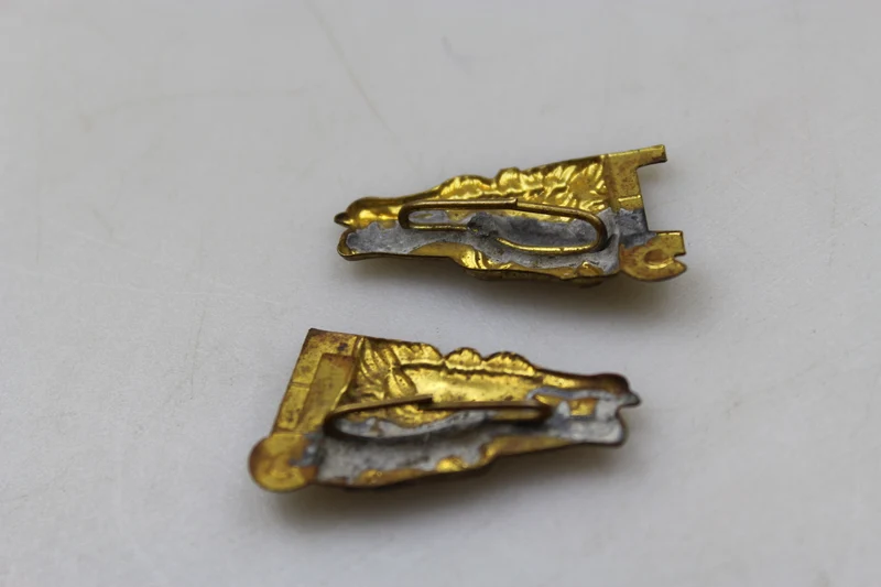 Paar GIL-Revers „Wölfe“.