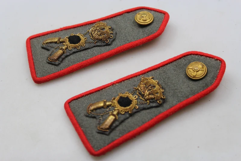 Paar M.34 offizielle REI WW 2 Schulterpolster