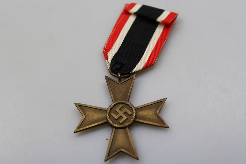 Verdienstkreuz ohne Schwerter II. Klasse