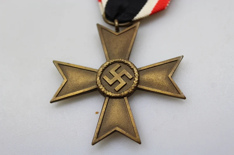 Verdienstkreuz ohne Schwerter II. Klasse