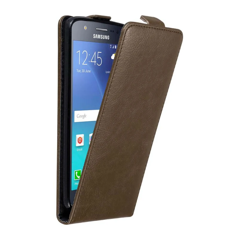 Cadorabo Hülle kompatibel mit Samsung Galaxy J5 2015 Schutzhülle im Flip Design mit Magnetverschluss