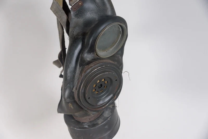Englische Gasmaske M.44