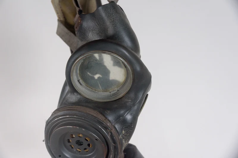 Englische Gasmaske M.44