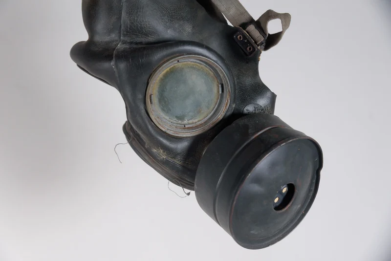 Englische Gasmaske M.44