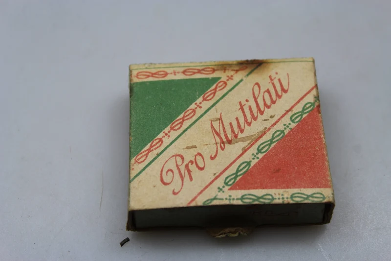 „Italianissima“-Streichhölzer für Verstümmelte aus den 20er und 30er Jahren