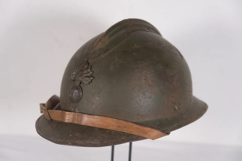 Adrian M.26, französischer Helm aus dem 2. Weltkrieg