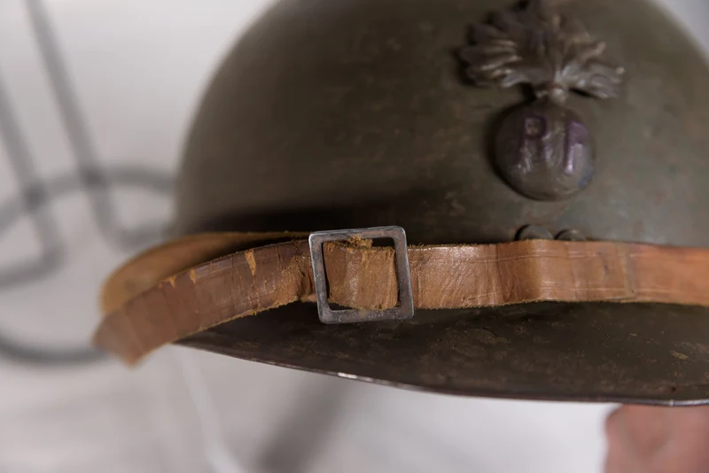 Adrian M.26, französischer Helm aus dem 2. Weltkrieg