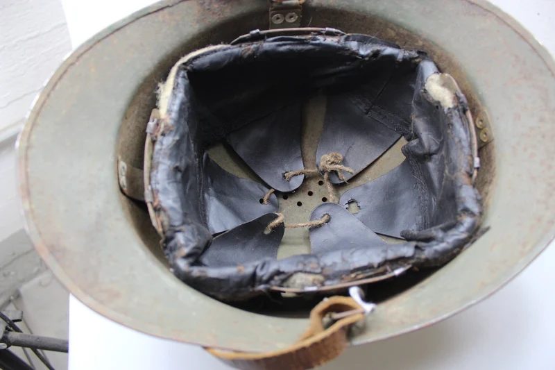 Adrian M.26, französischer Helm aus dem 2. Weltkrieg