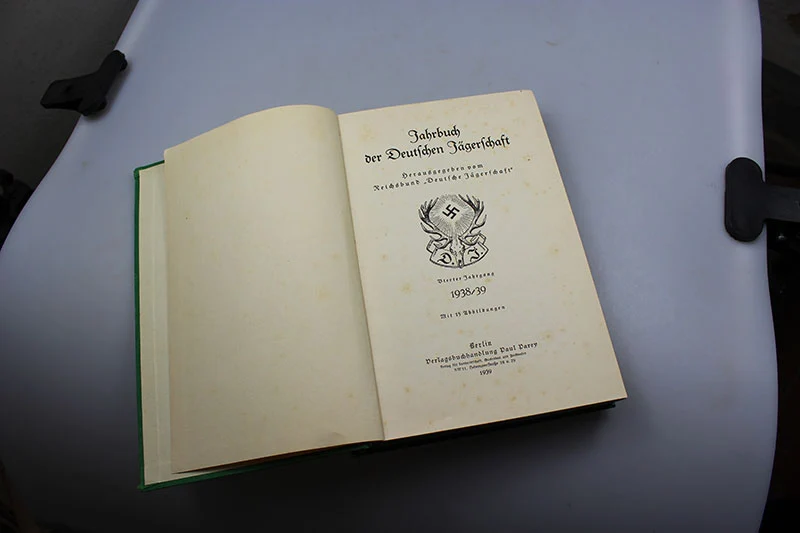 "Jahrbuch der Deutschen Jägerschaft" 1938/39. Illustriertes Handbuch