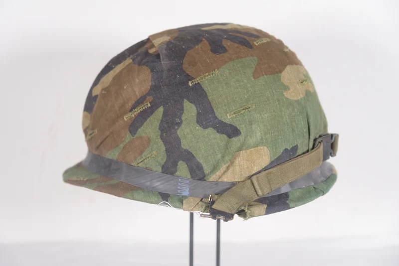 Niederländischer NATO-Helm M.53
