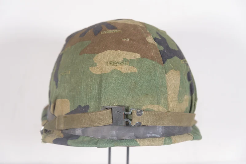 Niederländischer NATO-Helm M.53