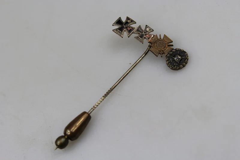 Pin 4 Dekorationen WW1