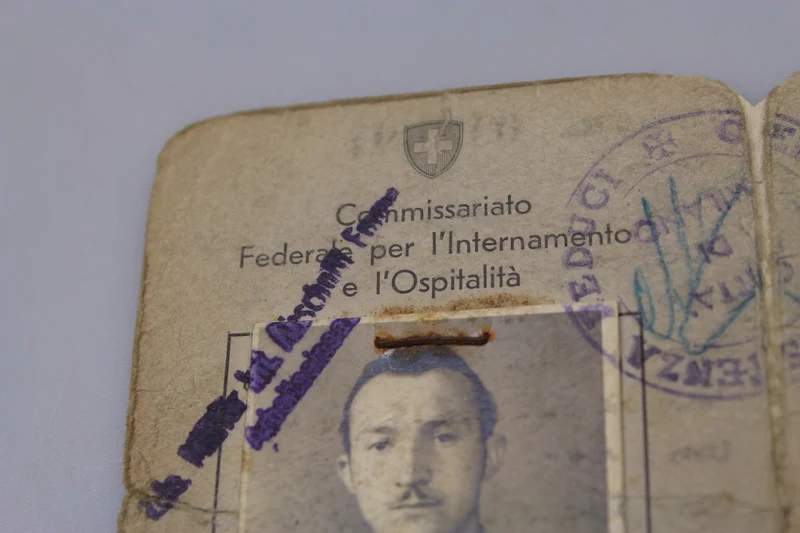 Karte des Bundeskommissars für Internierung und Gastfreundschaft aus dem Zweiten Weltkrieg