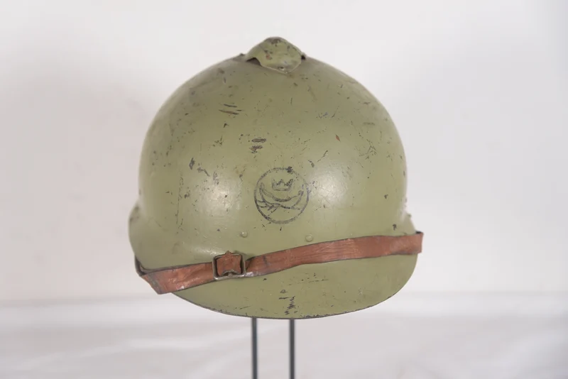 Finnischer M.17 „Lotta Svärd“ Helm
