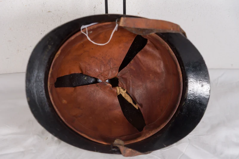 Finnischer M.17 „Lotta Svärd“ Helm