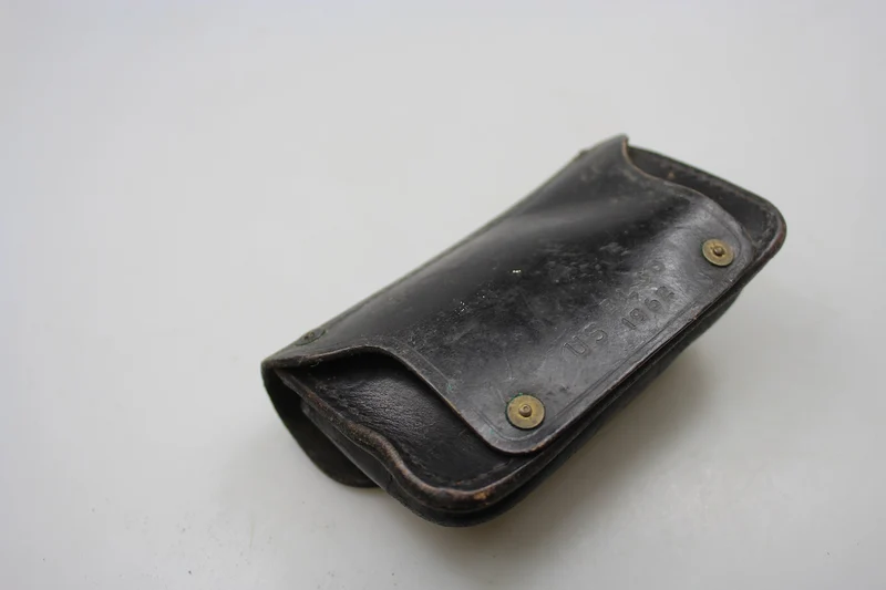US Army MP 1962 – Erste-Hilfe-Tasche aus schwarzem Leder