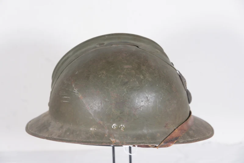 Adrian M.26 Französischer Helm aus dem 2. Weltkrieg