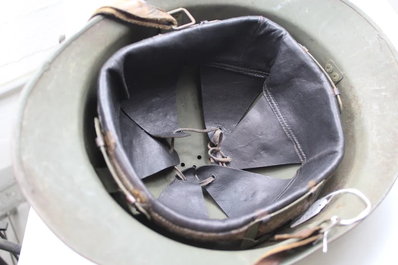 Adrian M.26 Französischer Helm aus dem 2. Weltkrieg