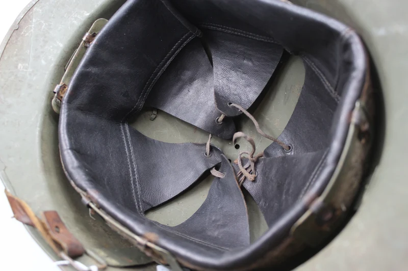 Adrian M.26 Französischer Helm aus dem 2. Weltkrieg